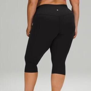 lululemon athletica Black Cropped Leggings 17”
